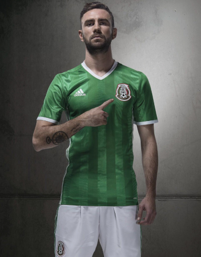 Camiseta de la Selección Mexicana de Futbol elaborada con materiales reciclables
